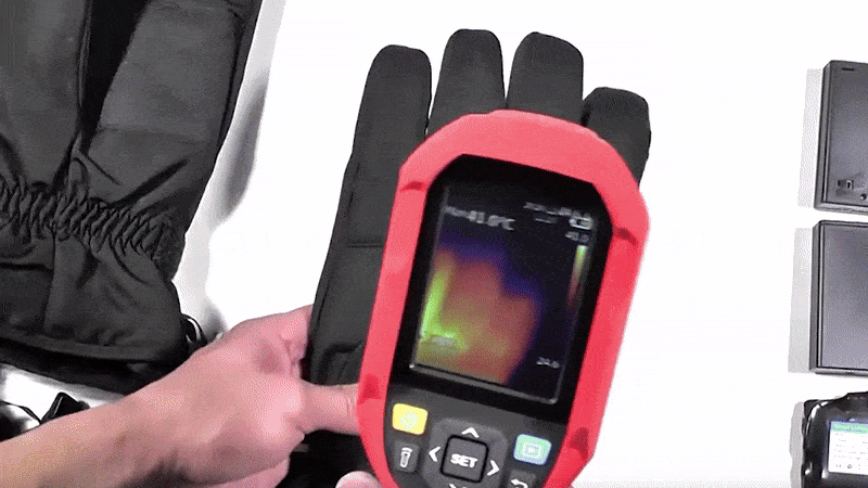 Zufriedene HeatGuard-Gloves-Kunden bei winterlichen Aktivitäten
